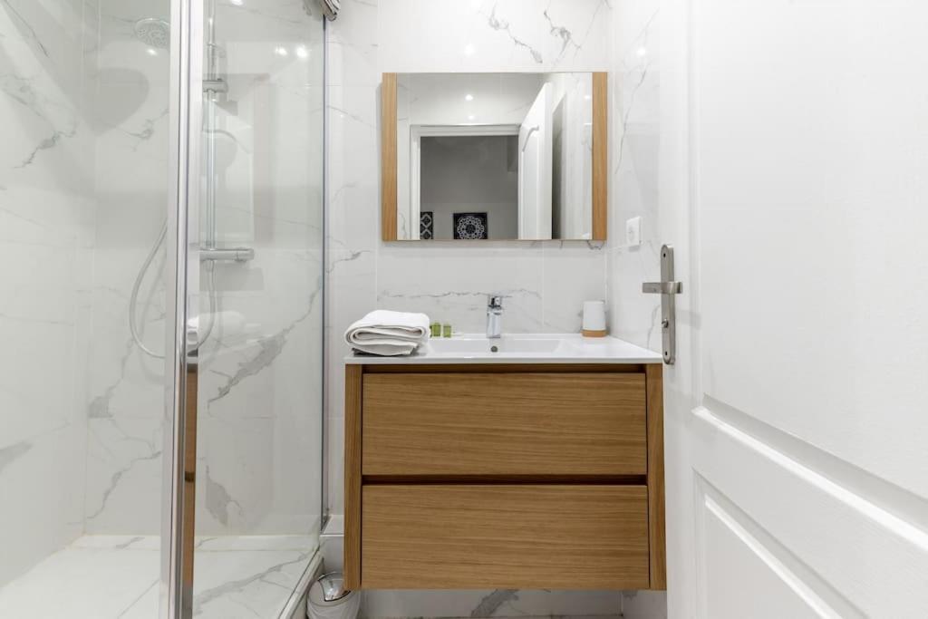 Grands Boulevards 22 : Appartement Cosy 1Br-4P París Exterior foto
